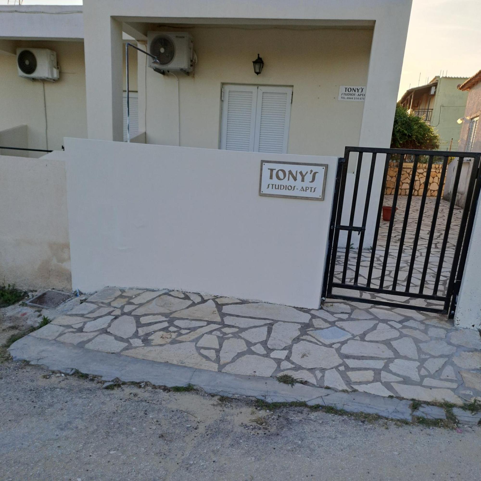 Tony'S Apartments Agios Georgios  Exterior foto